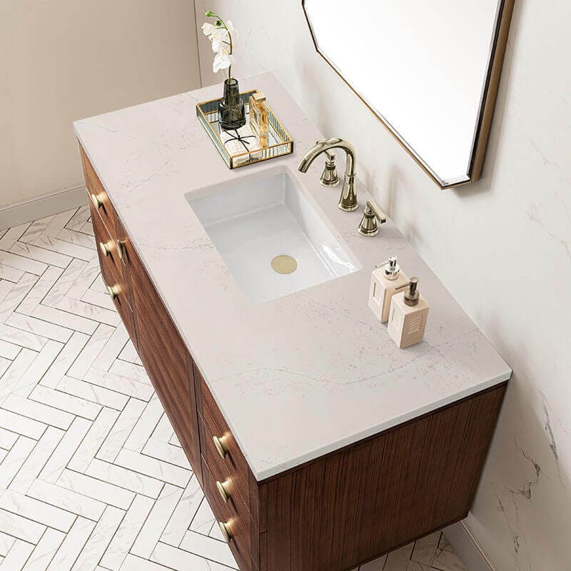 Amberly 48 Single Vanity in Siberian Silestone Top