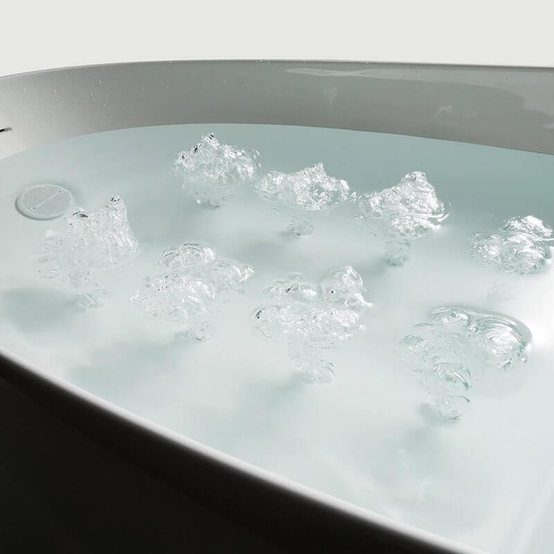 toto flotation tub with zero dimension up close