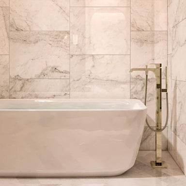 TOTO GC Freestanding Tub Filler Bathroom Set Up